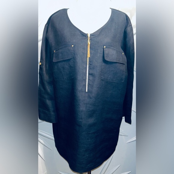 Ellen Tracy Tops - EUC Ellen Tracy SZ 2X navy blue 100% linen top w/gold accents/bust 54”, PTP 27”
